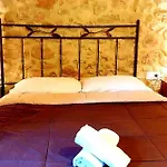 Alojamento de Turismo Selvagem Masia Grupos Con Piscina Privada-28 Pax Cabanelles
