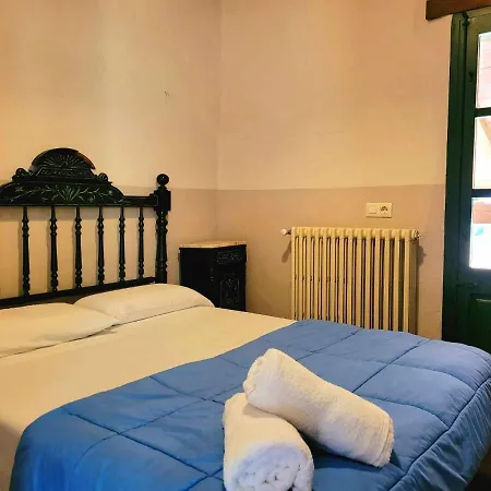 Masia Grupos Con Piscina Privada-28 Pax * Cabanelles