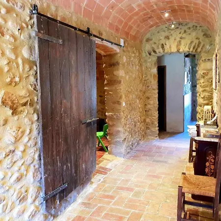 Masia Grupos Con Piscina Privada-28 Pax Деревянный коттедж