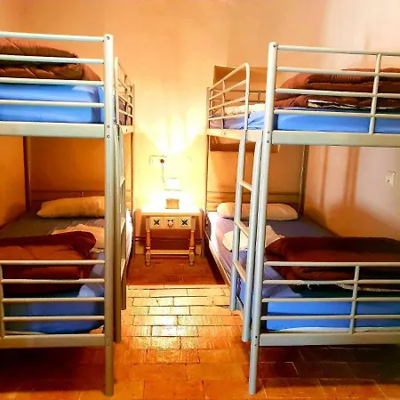 Masia Grupos Con Piscina Privada-28 Pax * Cabanelles